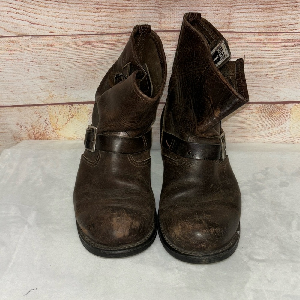 VTG Frye brown leather buckle harness engineer pull on work boot